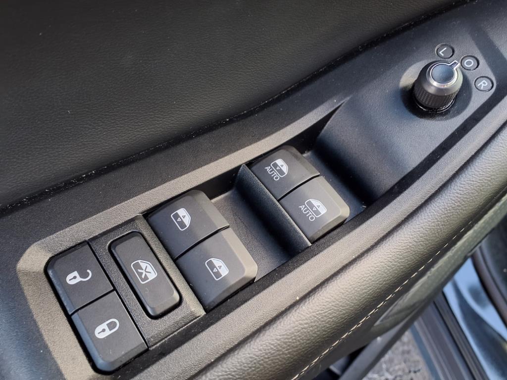 2024 Jeep Cherokee Limited 4xe photo 25