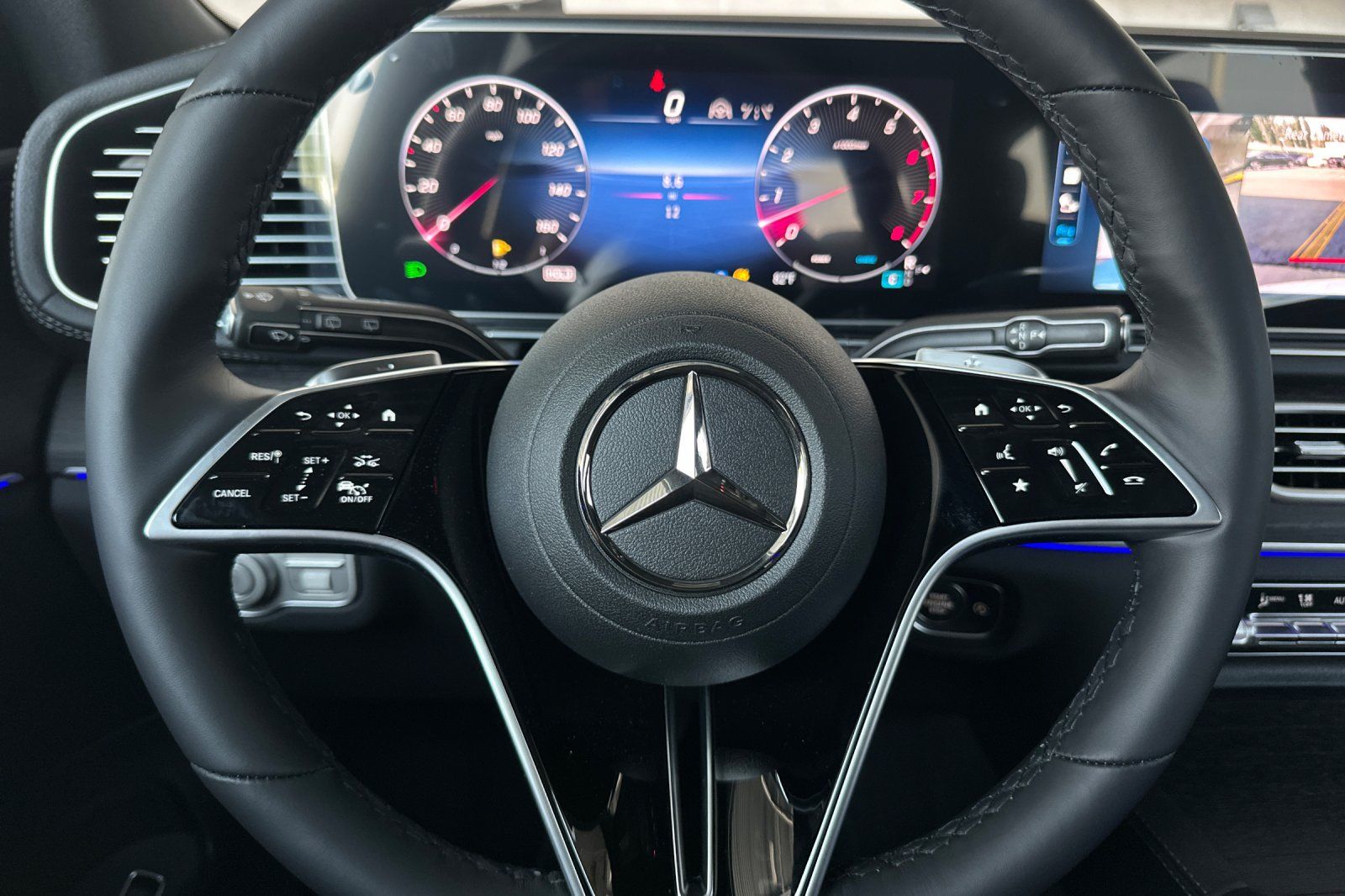 2025 Mercedes Benz GLS 450 4MATIC photo 20