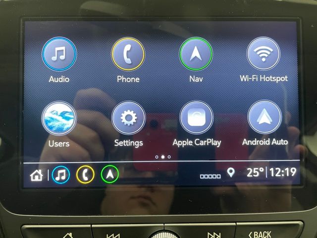 2019 Chevrolet Equinox photo 3