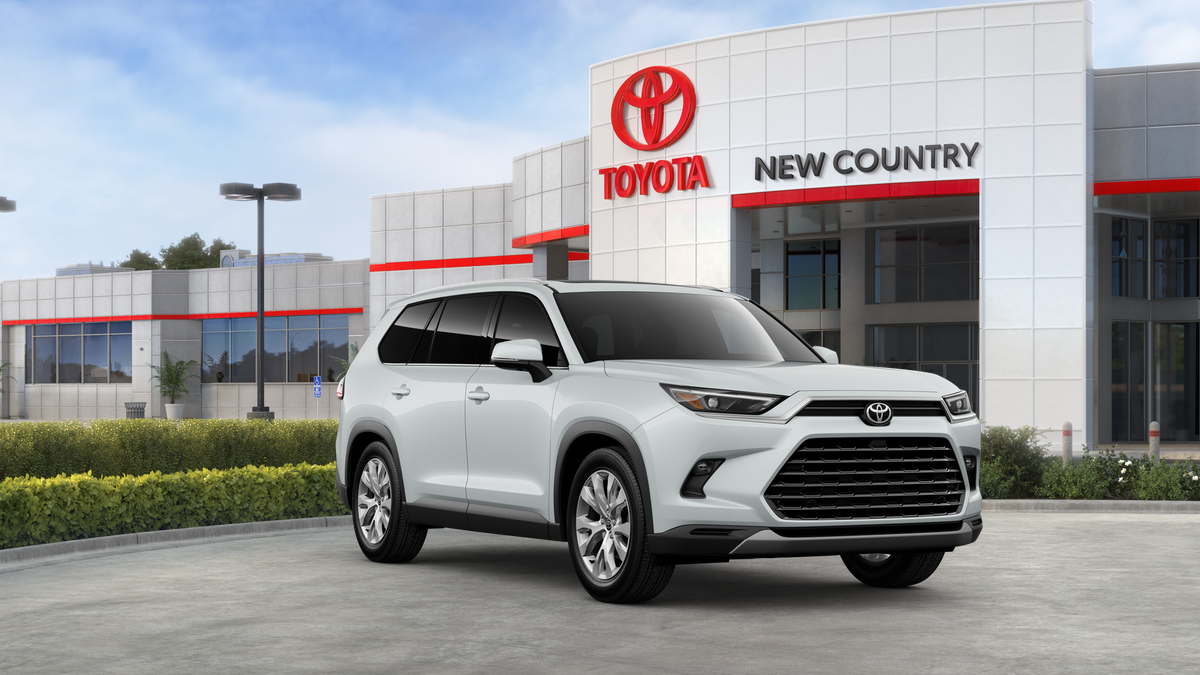 2025 Toyota Grand Highlander Limited photo 11