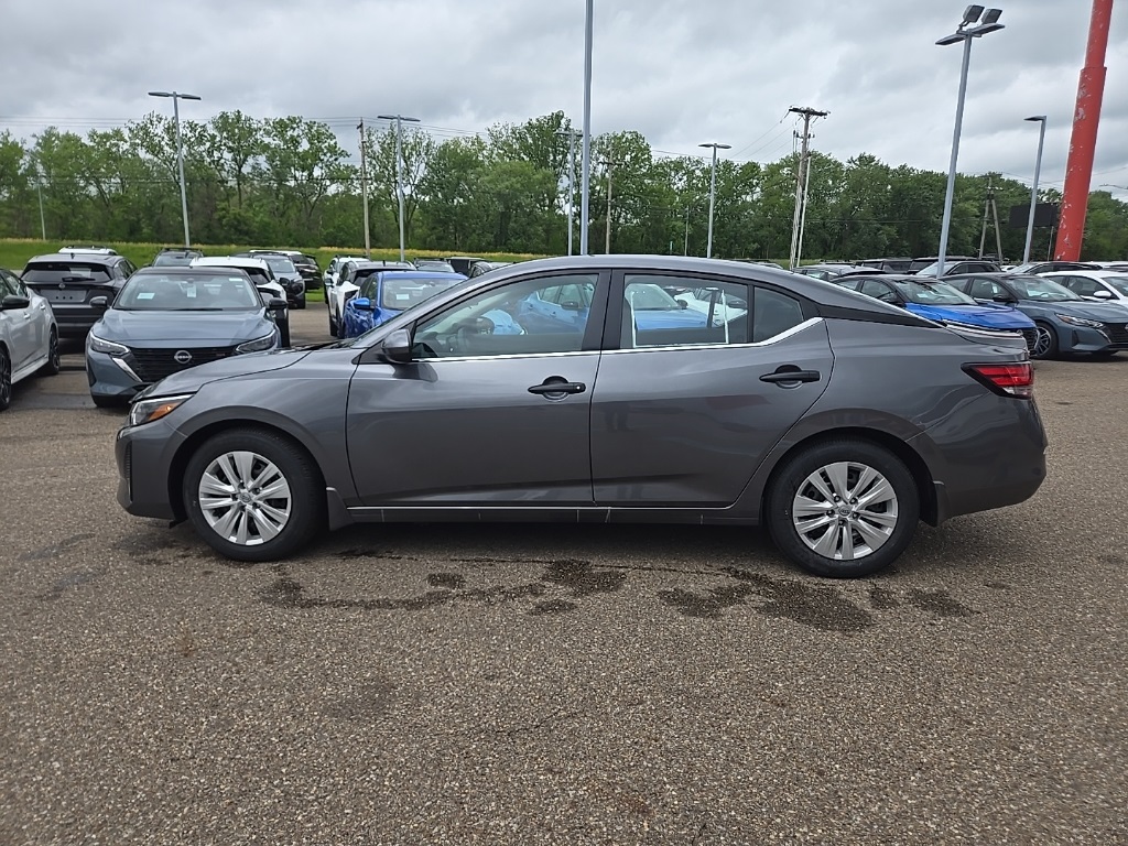 2025 Nissan Sentra S photo 4