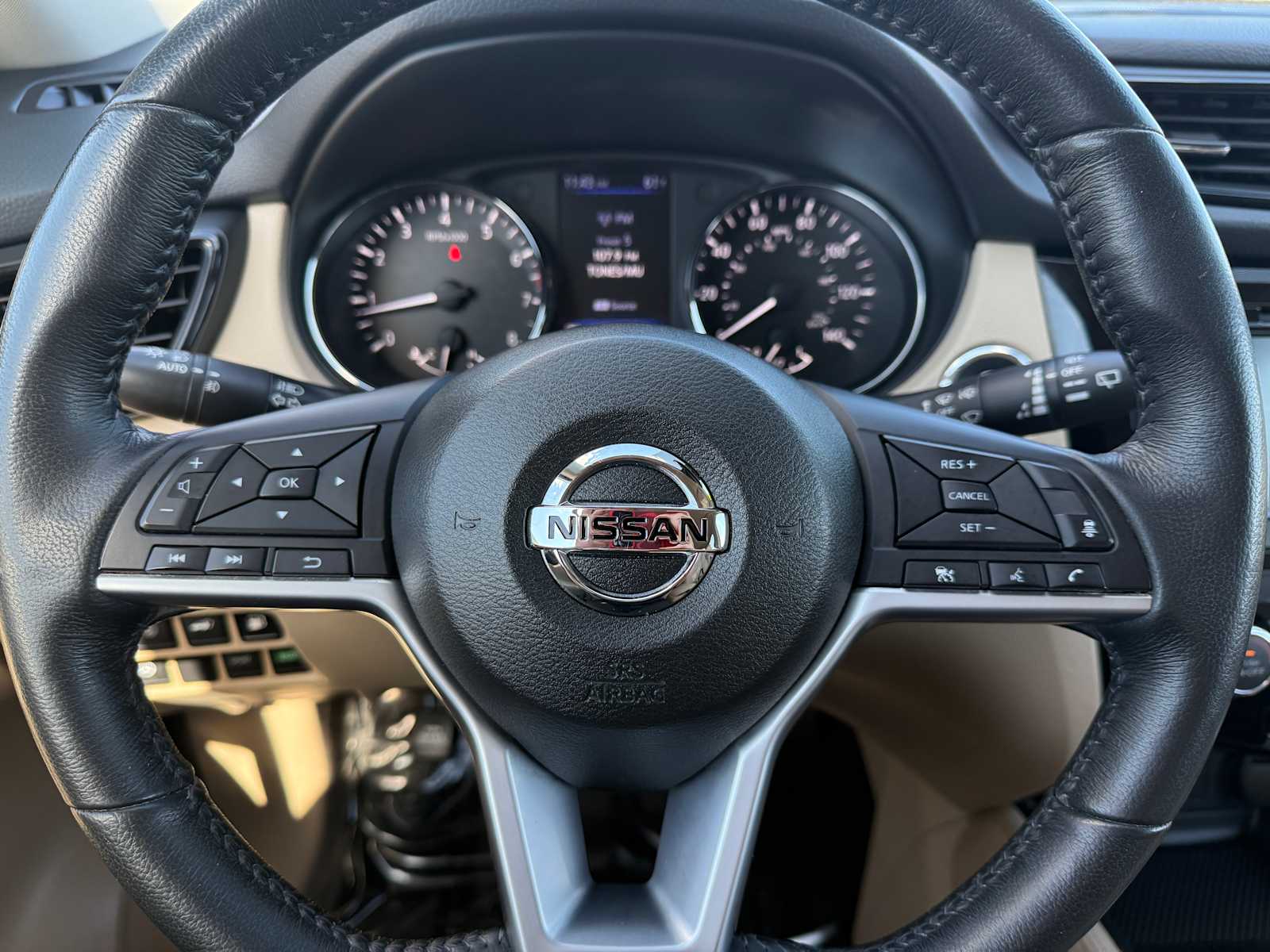 2018 Nissan Rogue SL photo 22