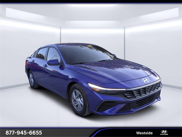 2024 Hyundai Elantra SE's photo