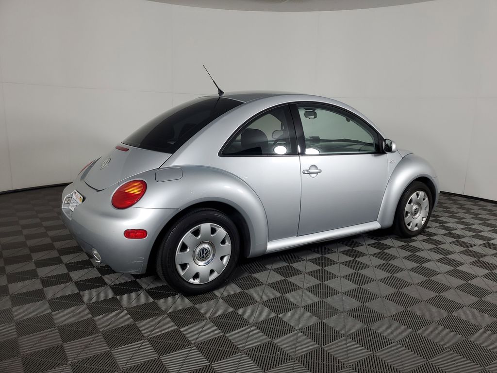 Used 2003  Volkswagen GL image 4