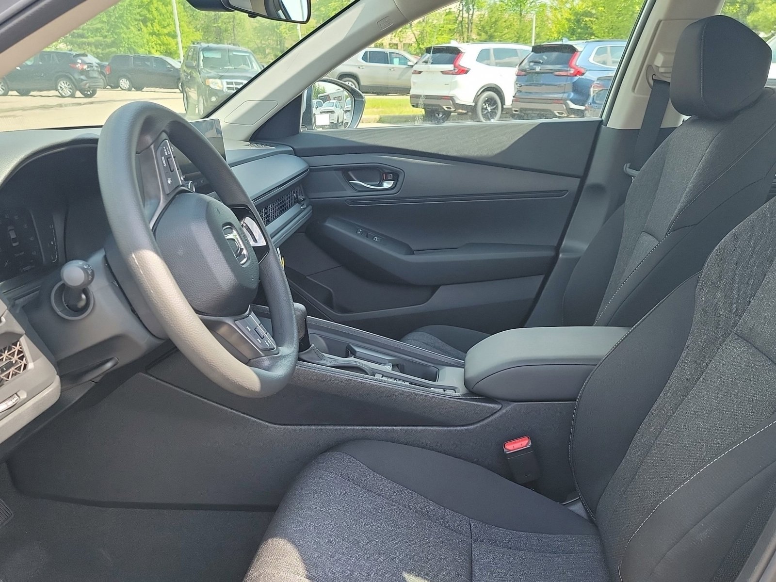 2025 Honda Accord LX photo 4