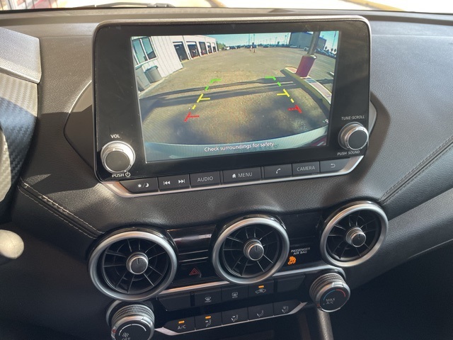 2022 Nissan Sentra SV photo 12
