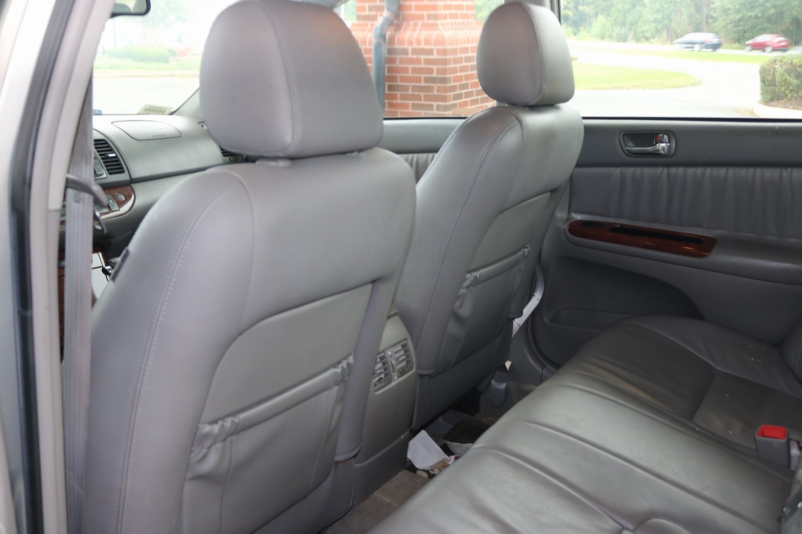 2005 Toyota Camry XLE photo 17