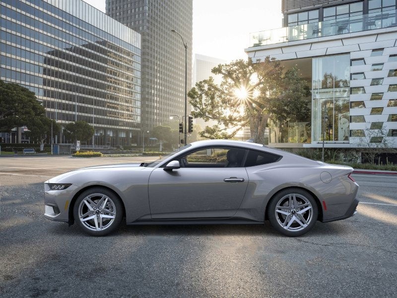 2025 Ford Mustang EcoBoost photo 2