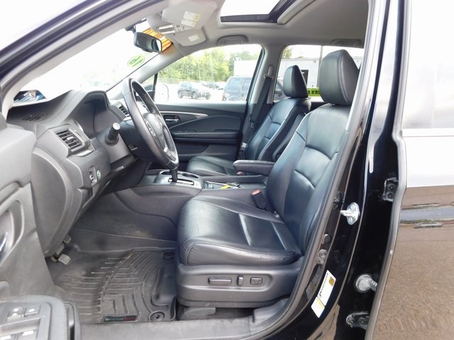 2016 Honda Pilot EX-L photo 12