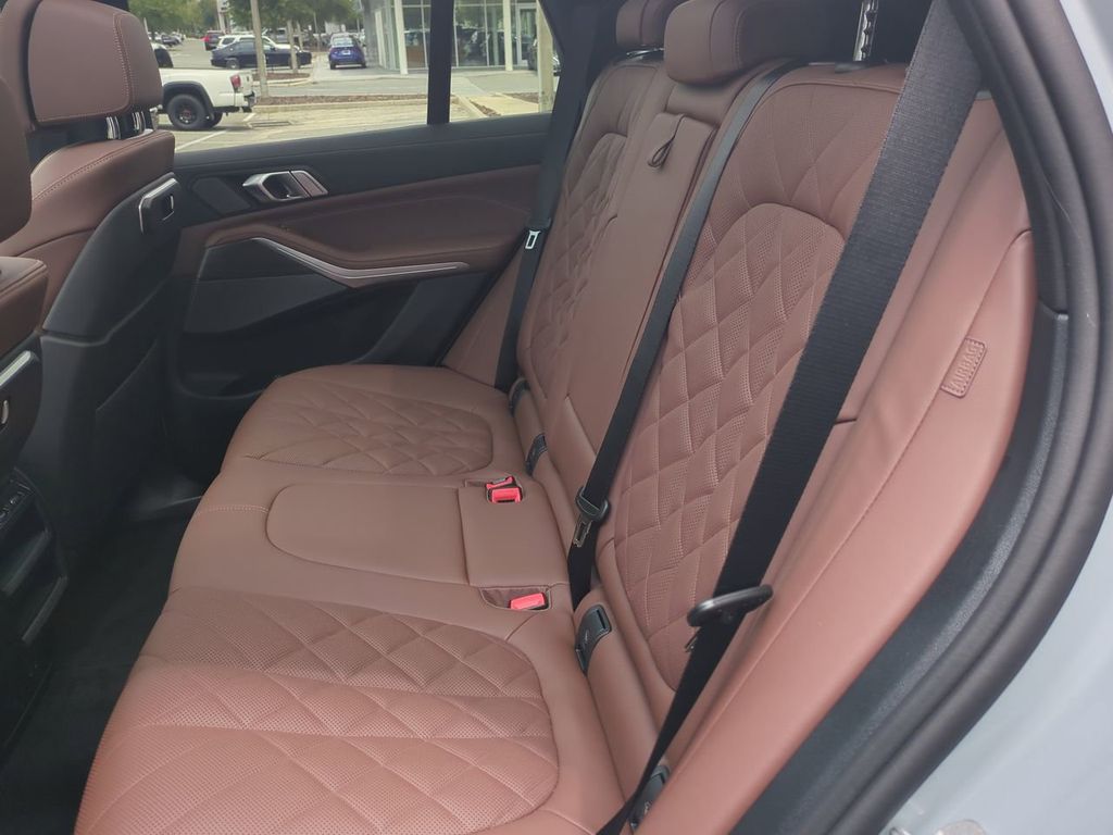 2026 Bmw X5 xDrive50e photo 13