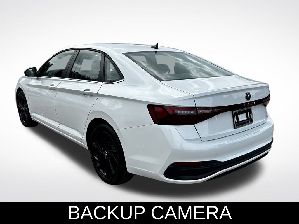 2025 Volkswagen Jetta 1.5T SE photo 3