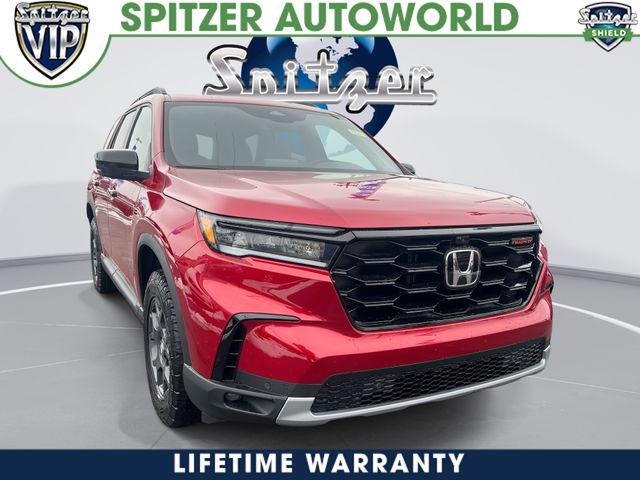 2025 Honda Pilot TrailSport's photo