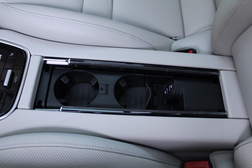 2023 Porsche Panamera E-Hybrid 4 photo 31
