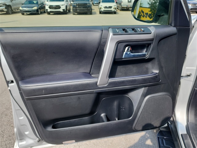 2024 Toyota 4Runner SR5 Premium photo 8