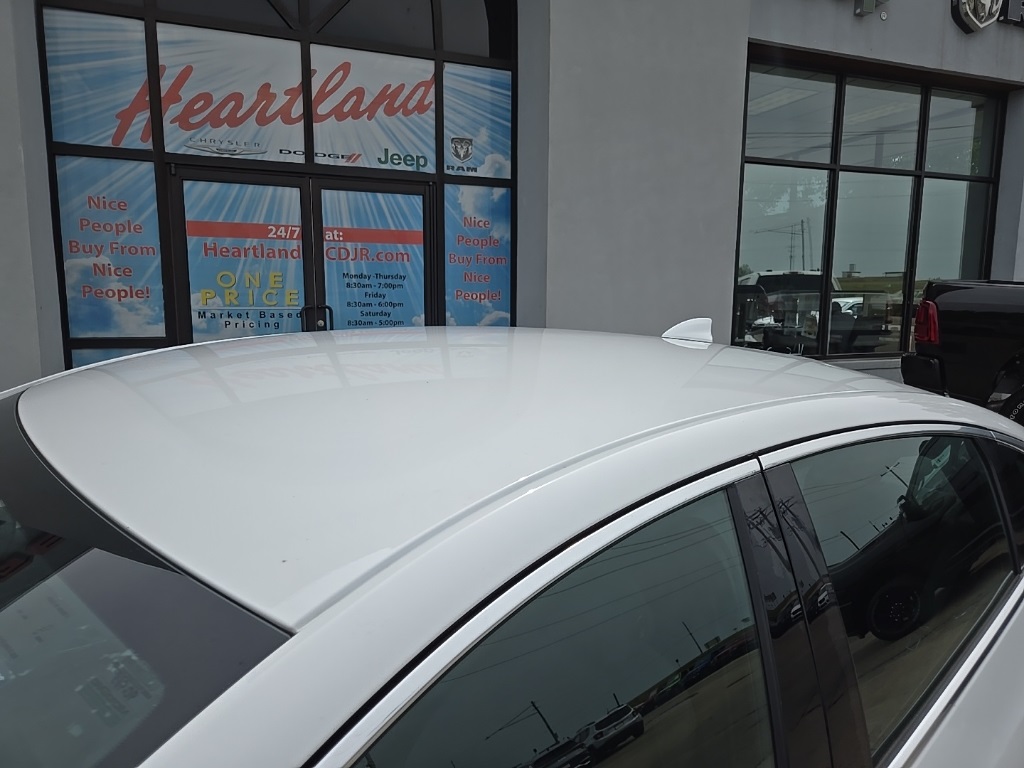 2020 Chevrolet Malibu 1LT photo 19