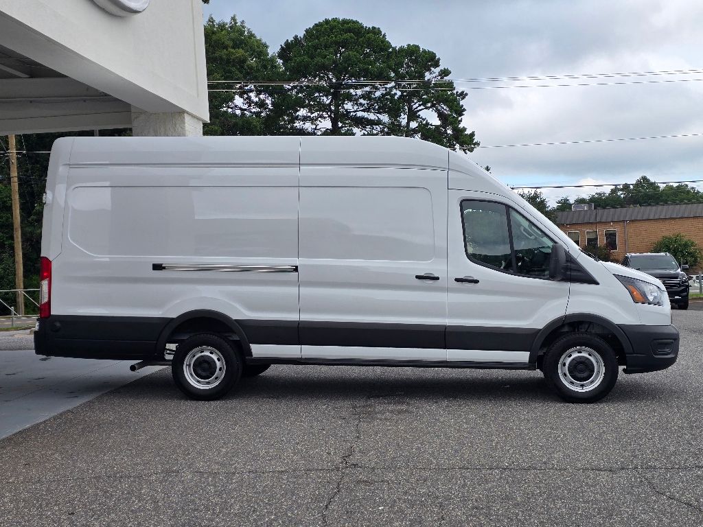 2024 Ford Transit Cargo Van photo 18