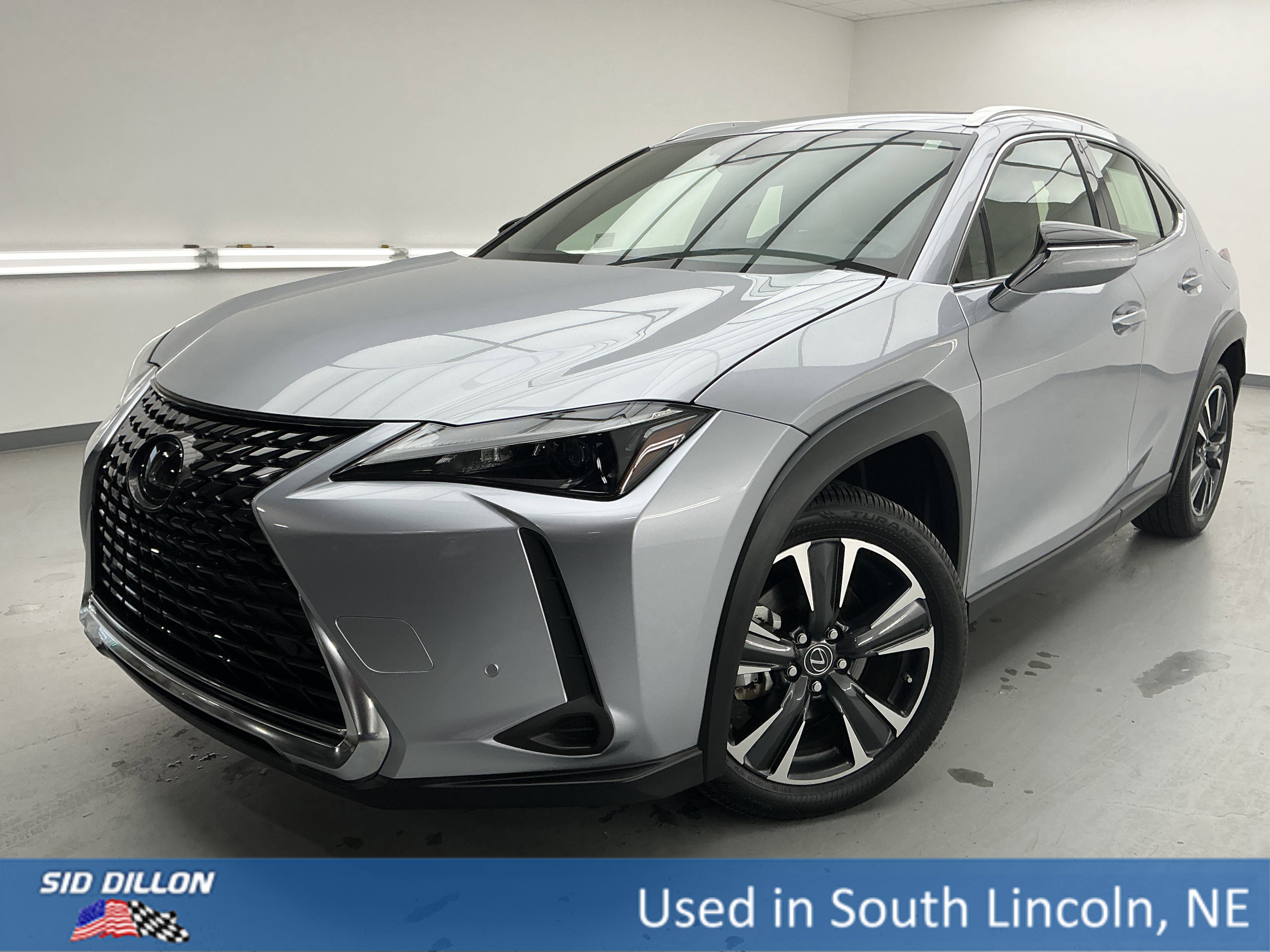 2024 Lexus UX Hybrid 250h's photo