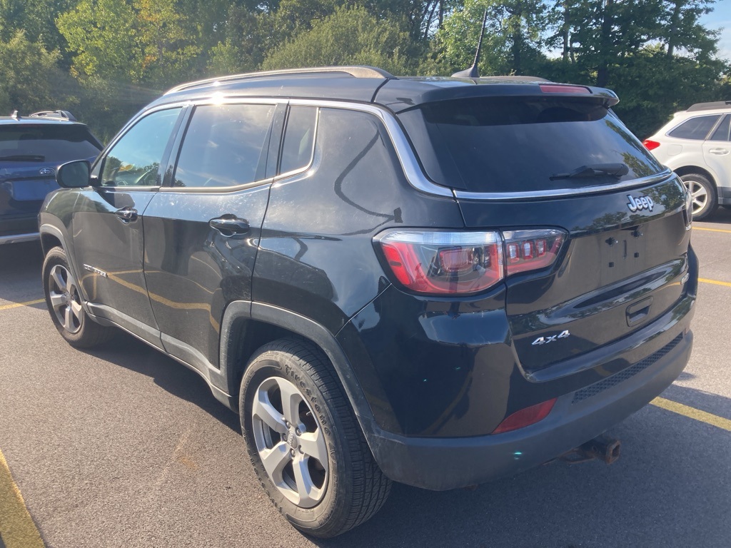 2019 Jeep Compass Latitude photo 3