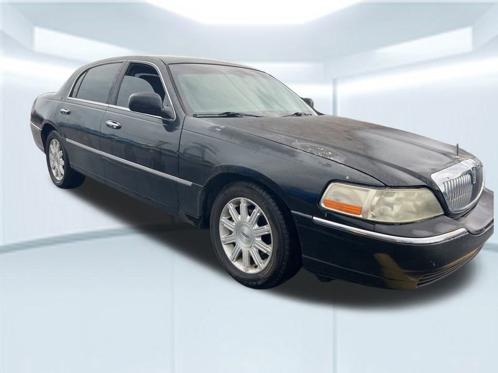Used 2011 Lincoln Town Car Signature Limited with VIN 2LNBL8CVXBX755744 for sale in Pensacola, FL