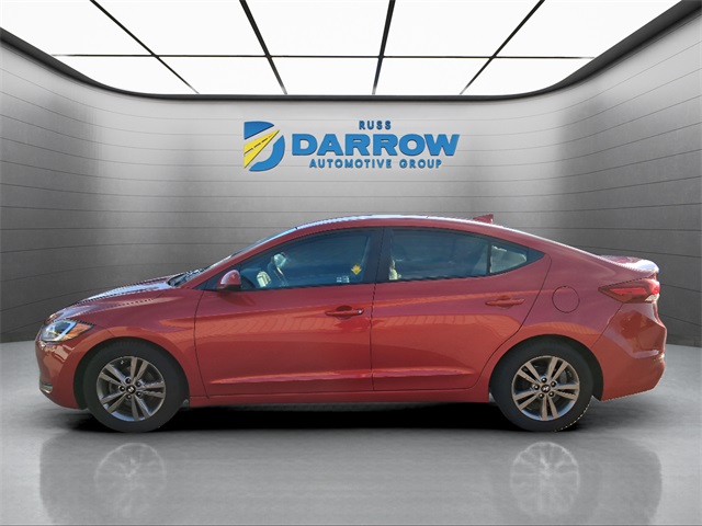 2017 Hyundai Elantra SE photo 2