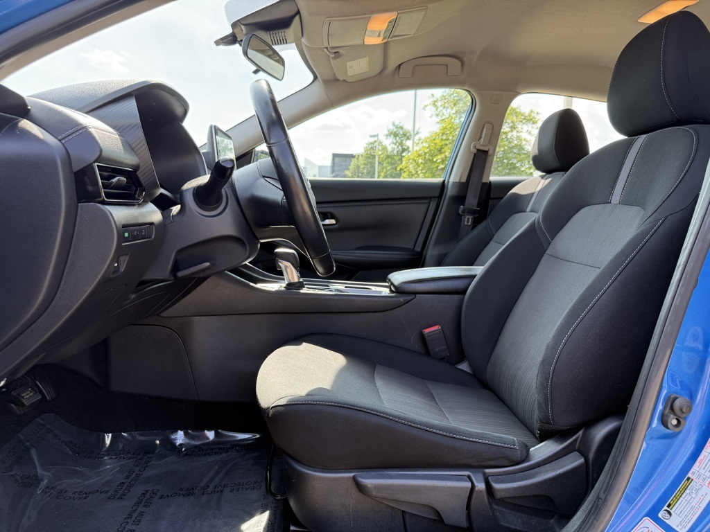 2022 Nissan Sentra SV photo 17