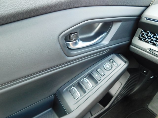 2025 Honda Accord SE photo 23