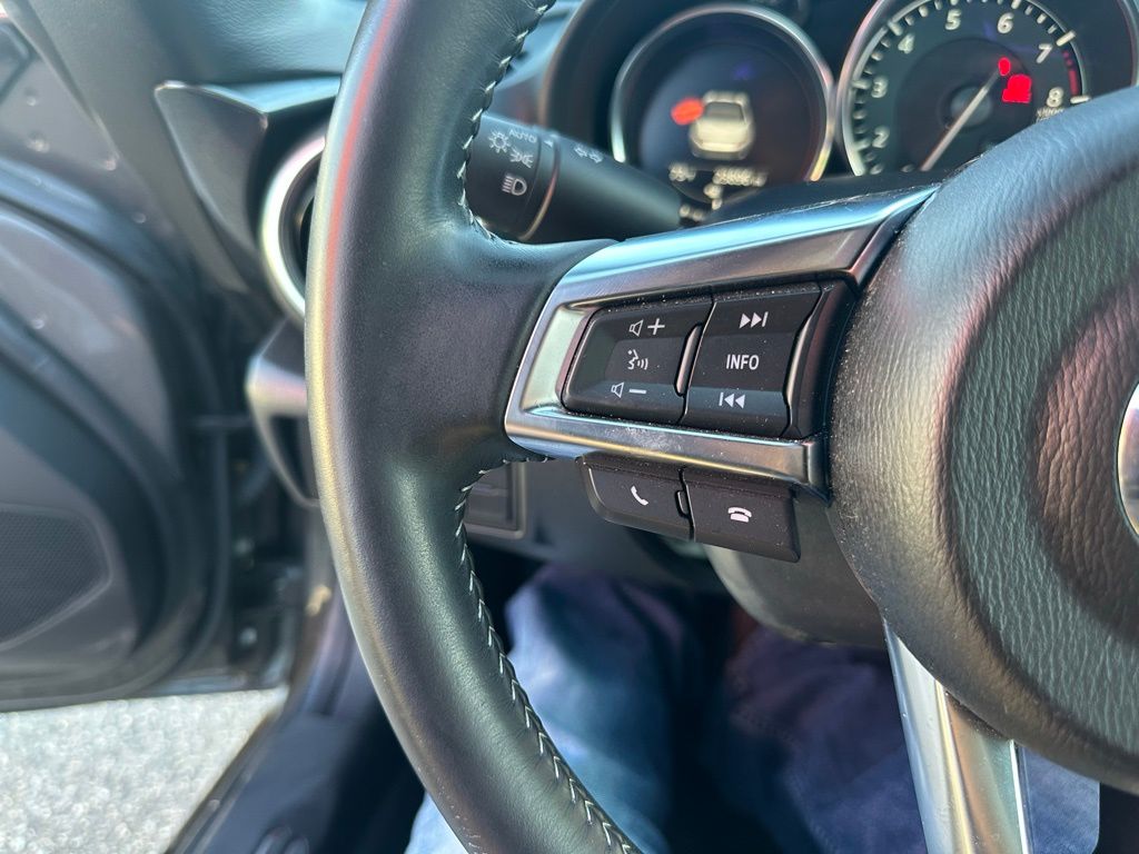 2022 Mazda MX-5 Miata Miata Grand Touring photo 7