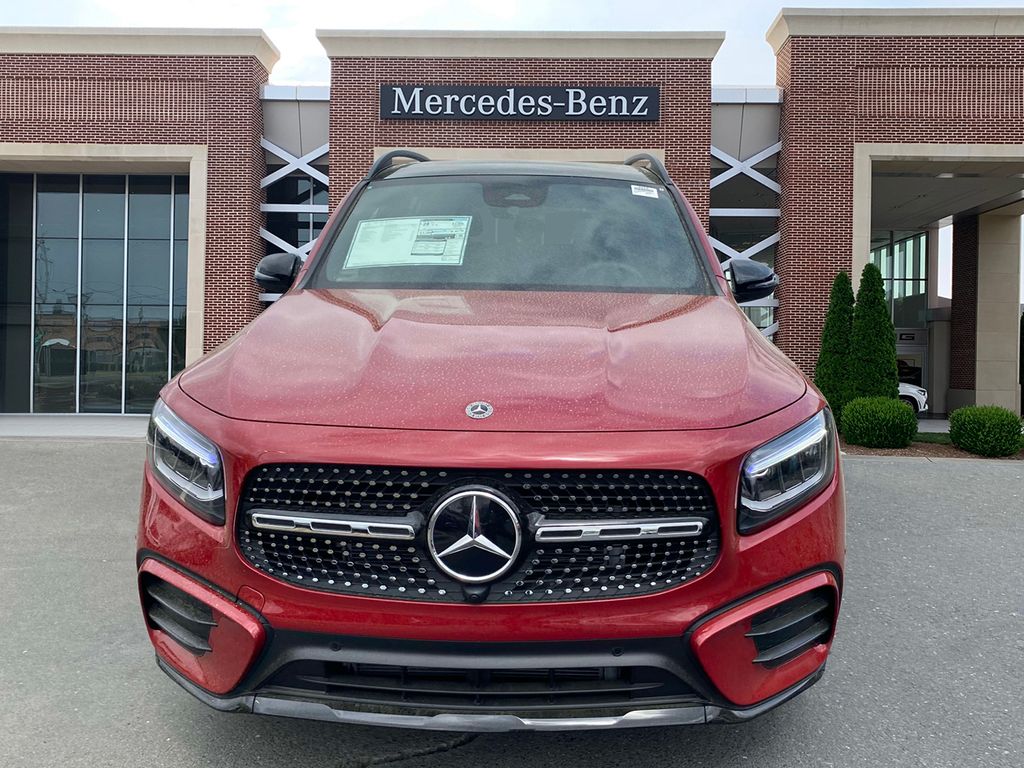 2025 Mercedes Benz GLB 250 photo 2