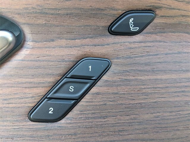 2022 Jeep Grand Cherokee Summit photo 23