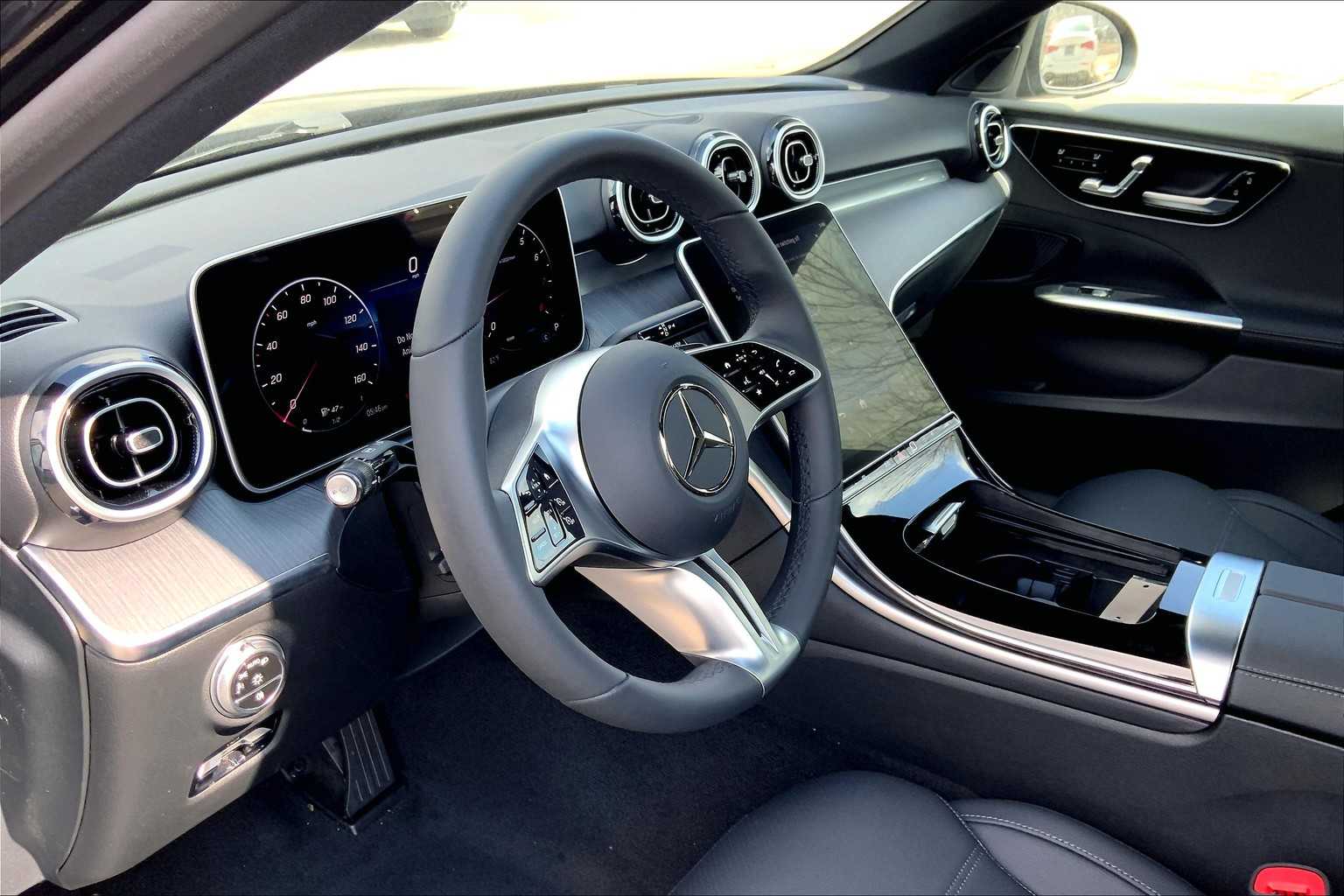 2025 Mercedes Benz C 300 photo 6
