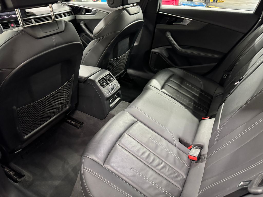 2023 Audi A4 45 S line Premium Plus Quattro photo 12