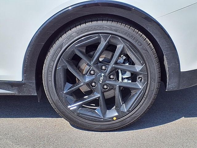 2025 Kia K4 GT-Line Turbo photo 6