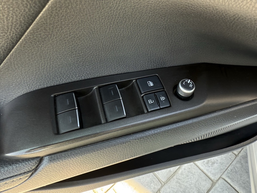 2021 Toyota Camry XSE photo 17