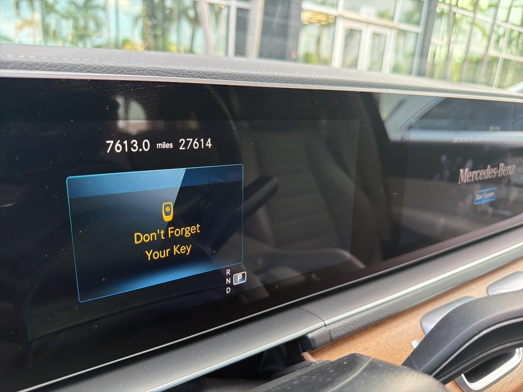 2023 Mercedes Benz GLS 450 4MATIC photo 2