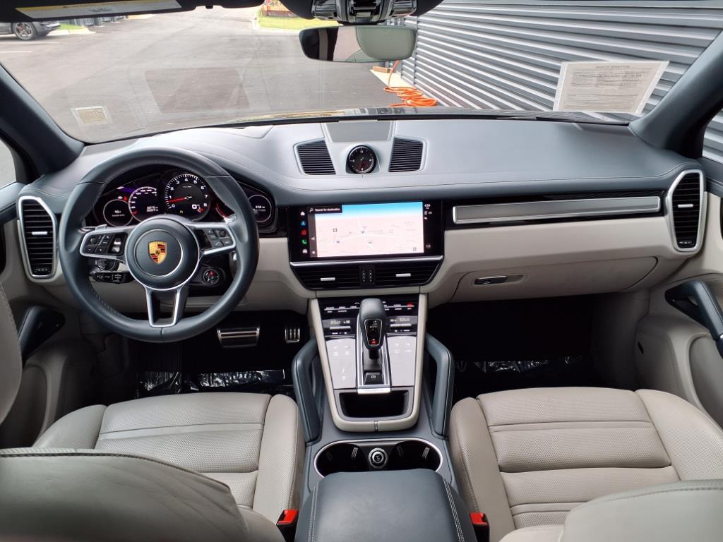 2023 Porsche Cayenne S Platinum Edition photo 23