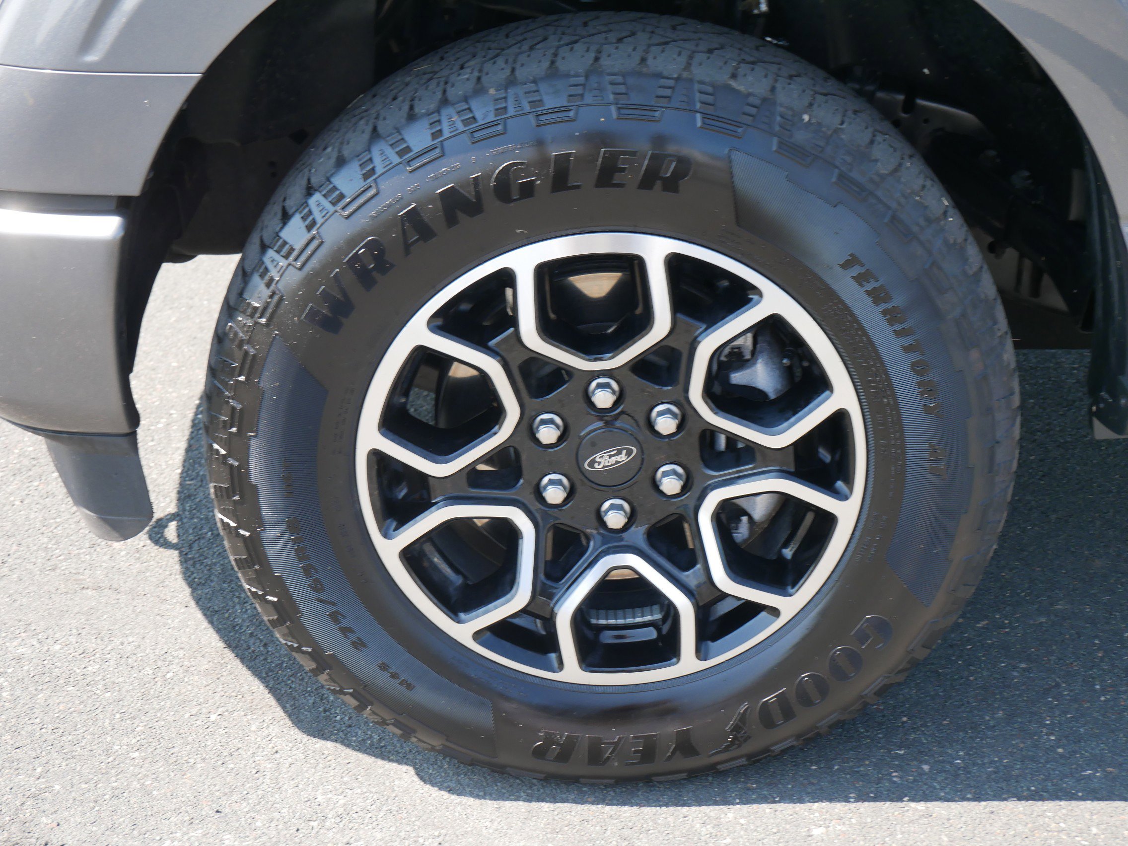 2022 Ford F-150 XL photo 8