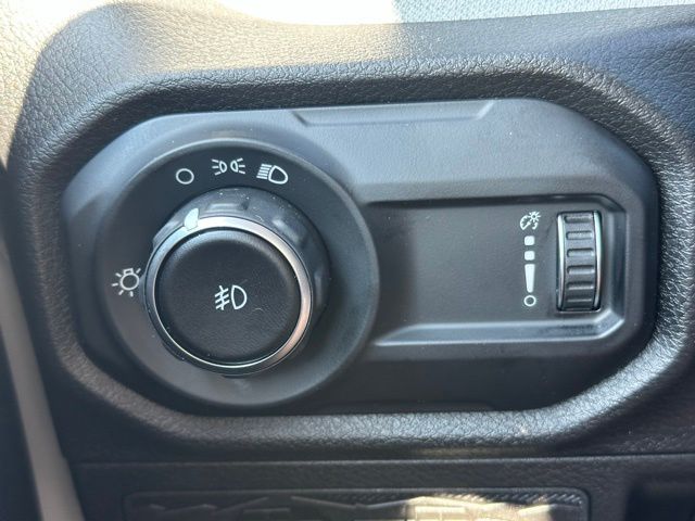 2025 Jeep Wrangler Sport photo 16