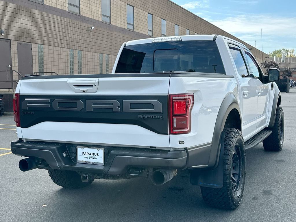 2020 Ford F-150 Raptor photo 3