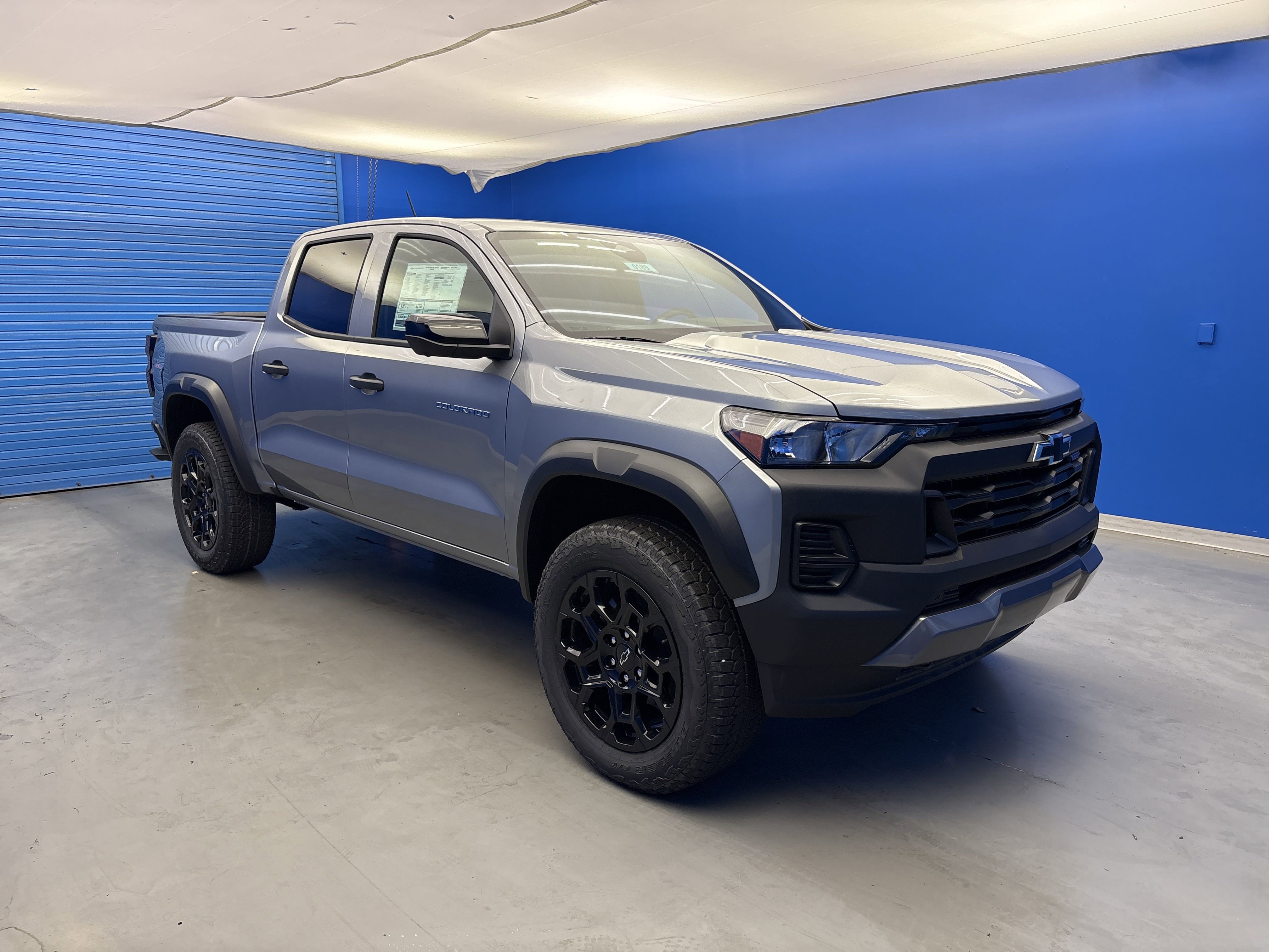 2026 Chevrolet Colorado Trail Boss photo 2