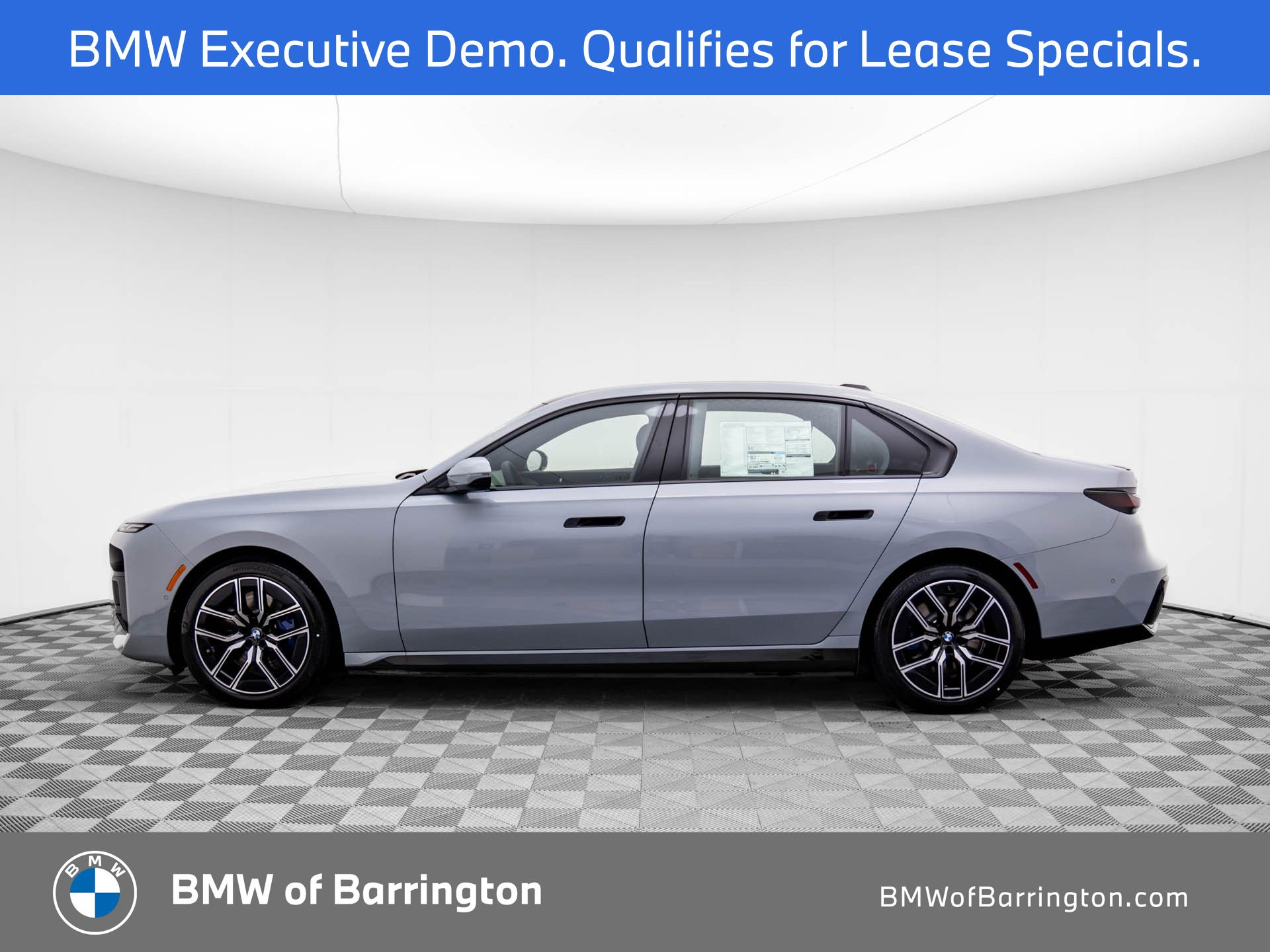New 2025 Brooklyn Grey Metallic BMW xDrive60 image 2