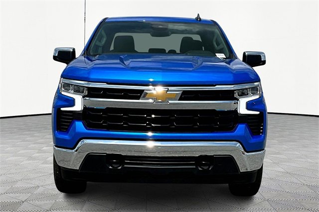 2025 Chevrolet Silverado 1500 LT photo 2