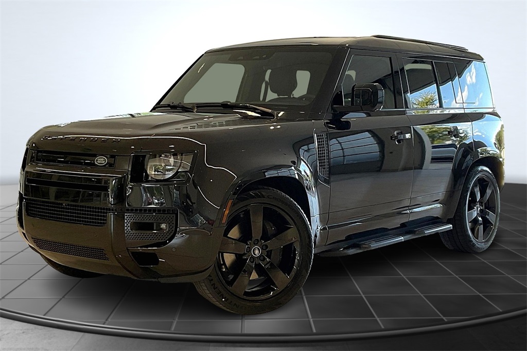 2025 Land Rover Defender 110 X-Dynamic SE photo 2