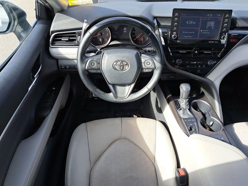 2022 Toyota Camry XSE photo 15