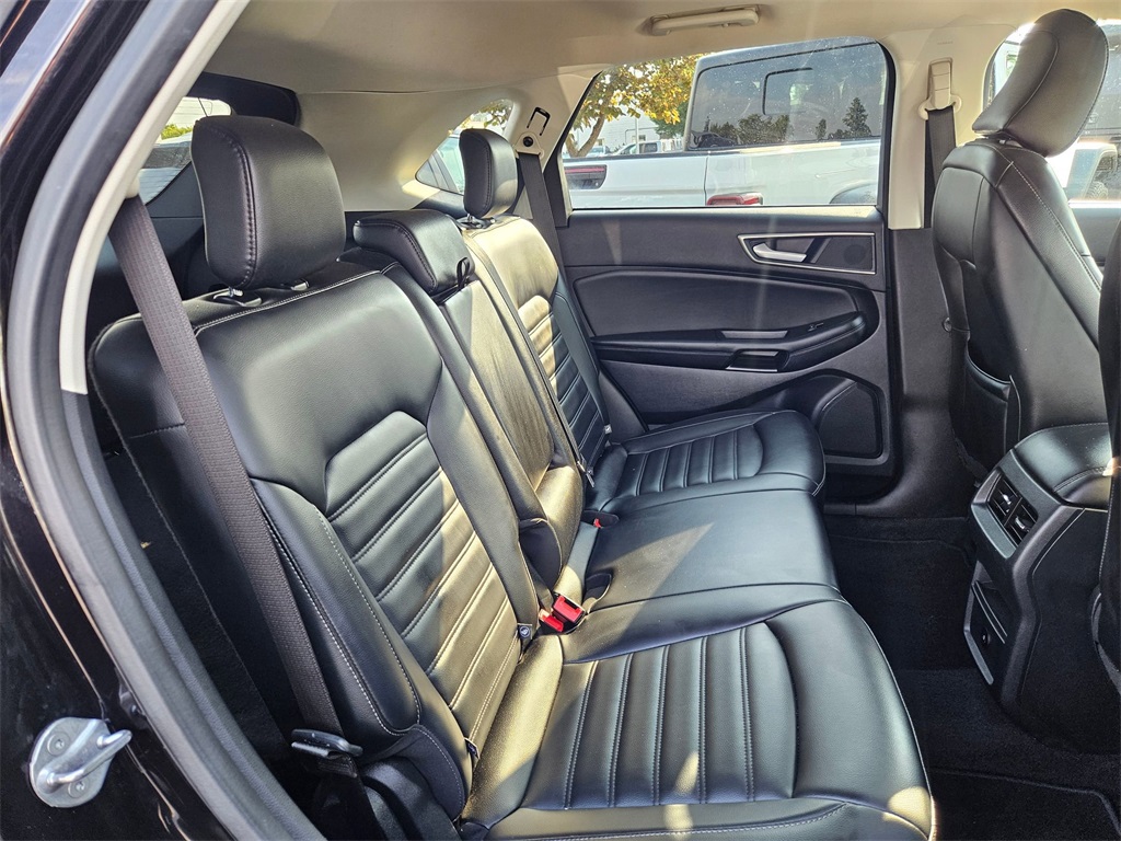 2024 Ford Edge SEL photo 29
