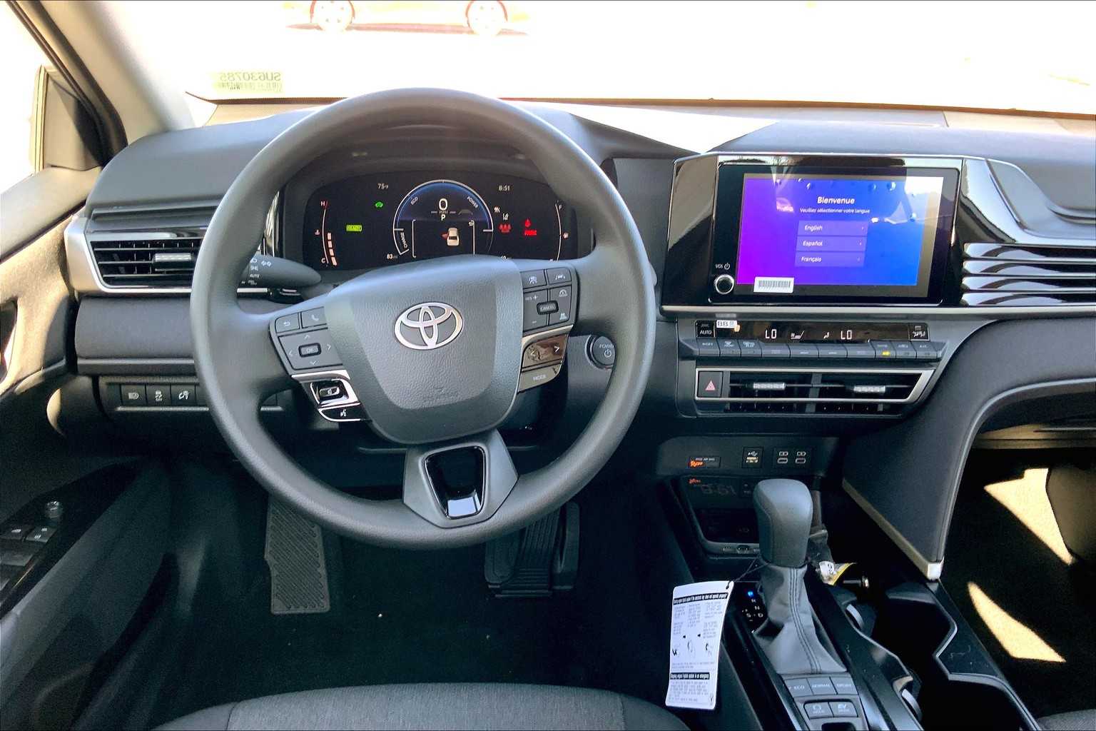 2025 Toyota Camry LE photo 5