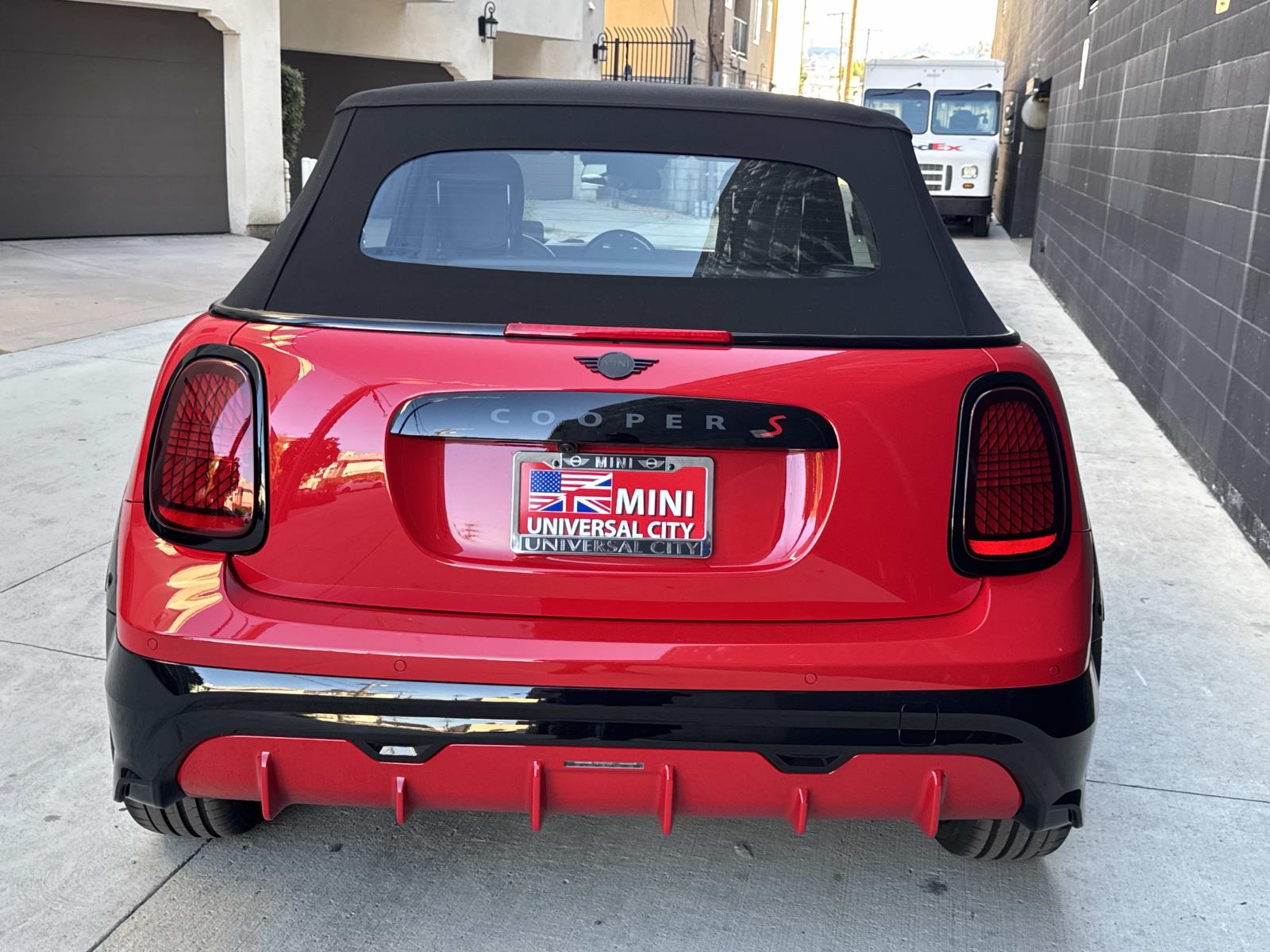 2026 Mini Cooper Convertible Iconic photo 4