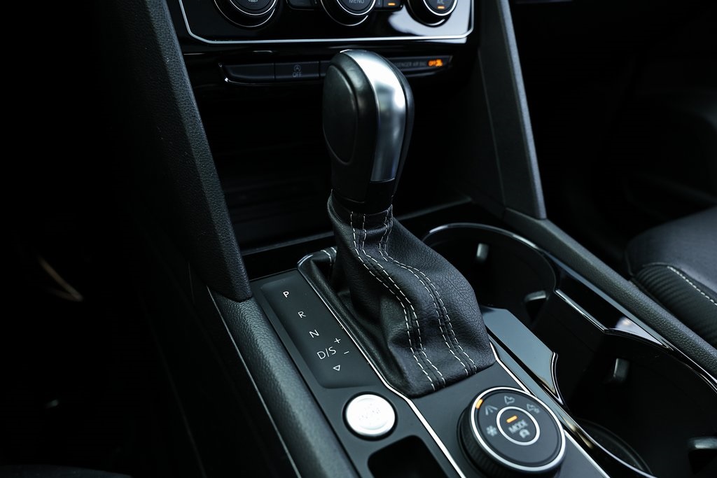 2022 Volkswagen Atlas Cross Sport V6 SE Technology photo 33