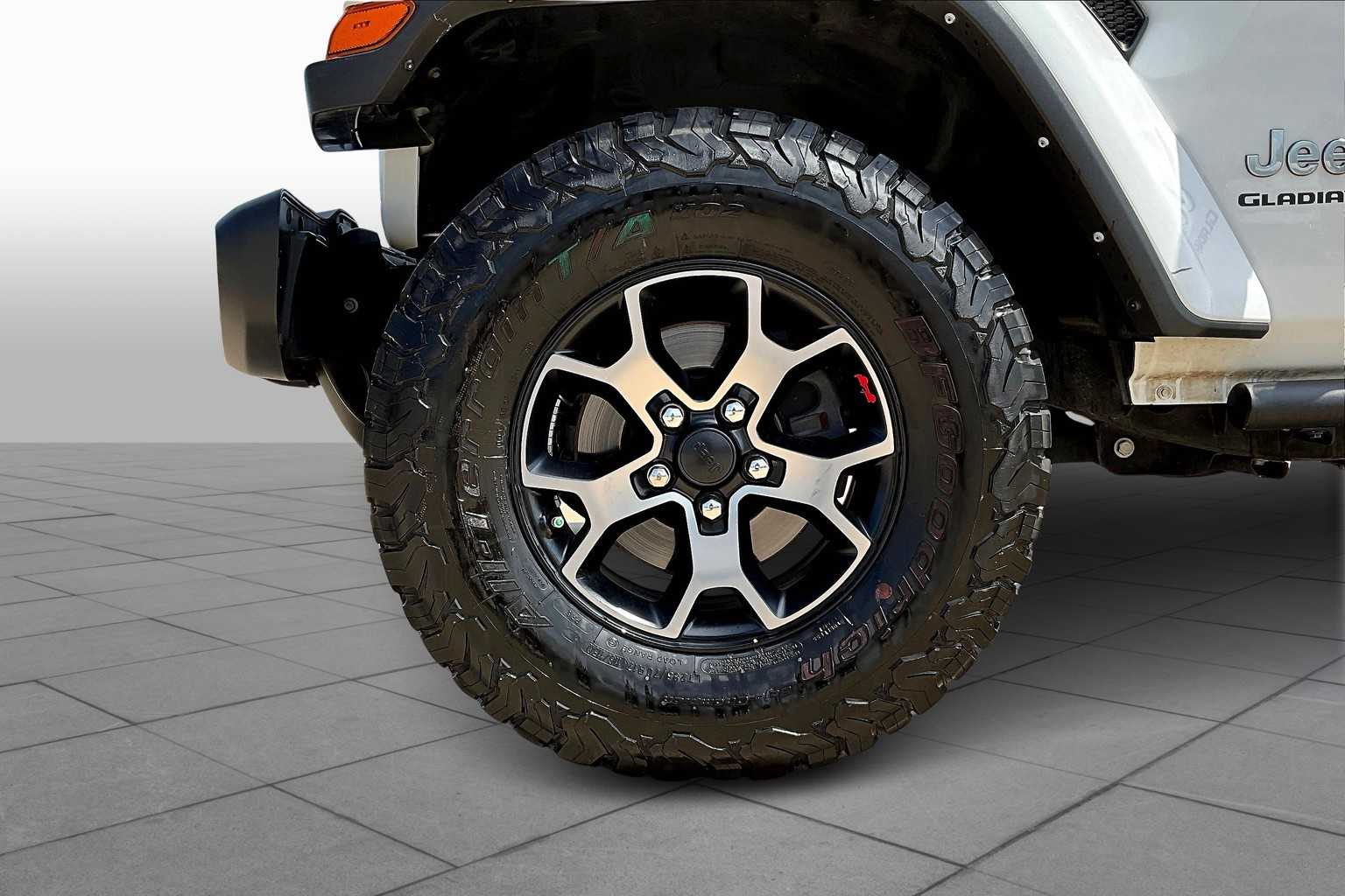 2022 Jeep Gladiator Overland photo 9