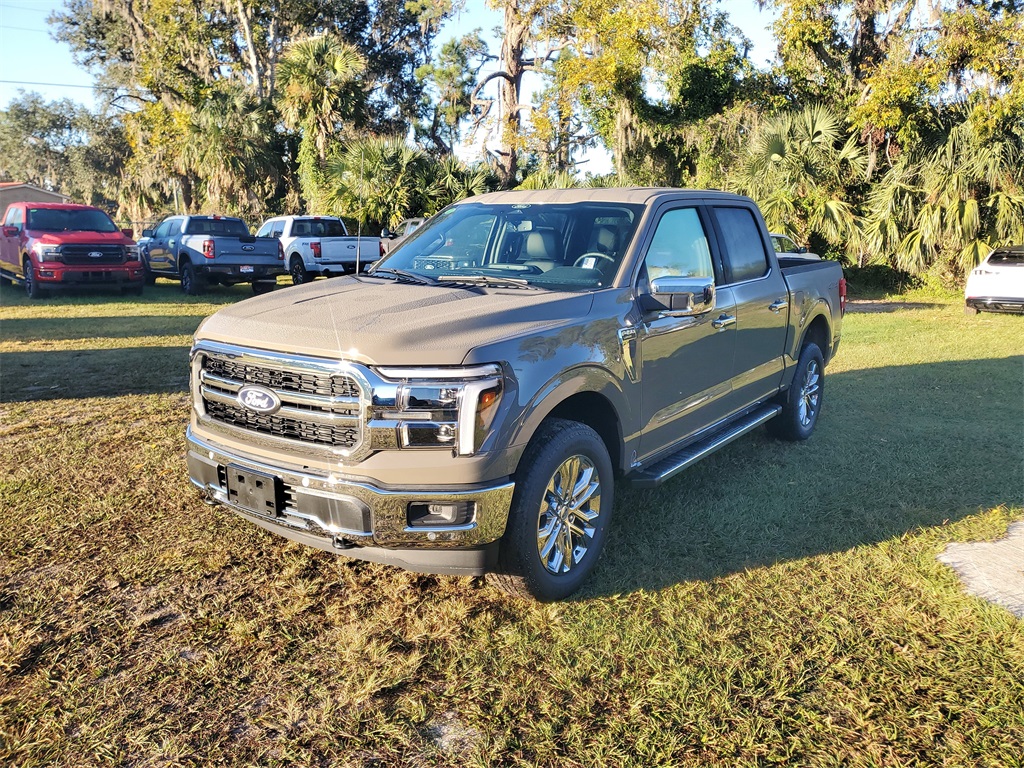 2025 Ford F-150 Lariat photo 4
