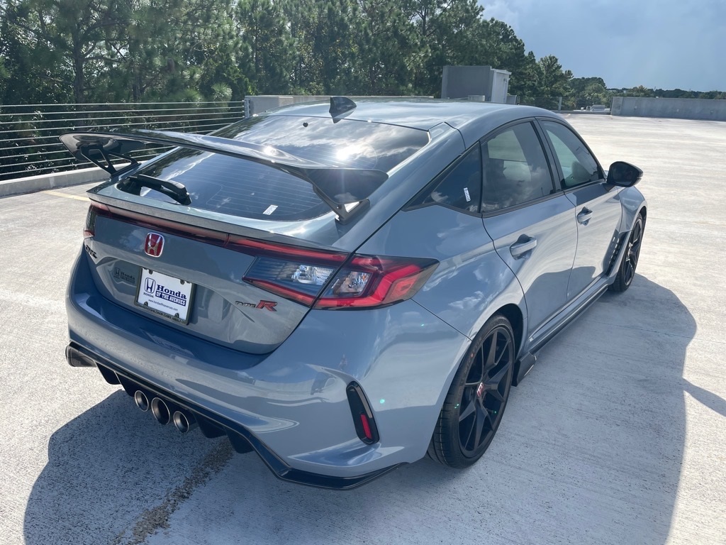 2025 Honda Civic Type R photo 7